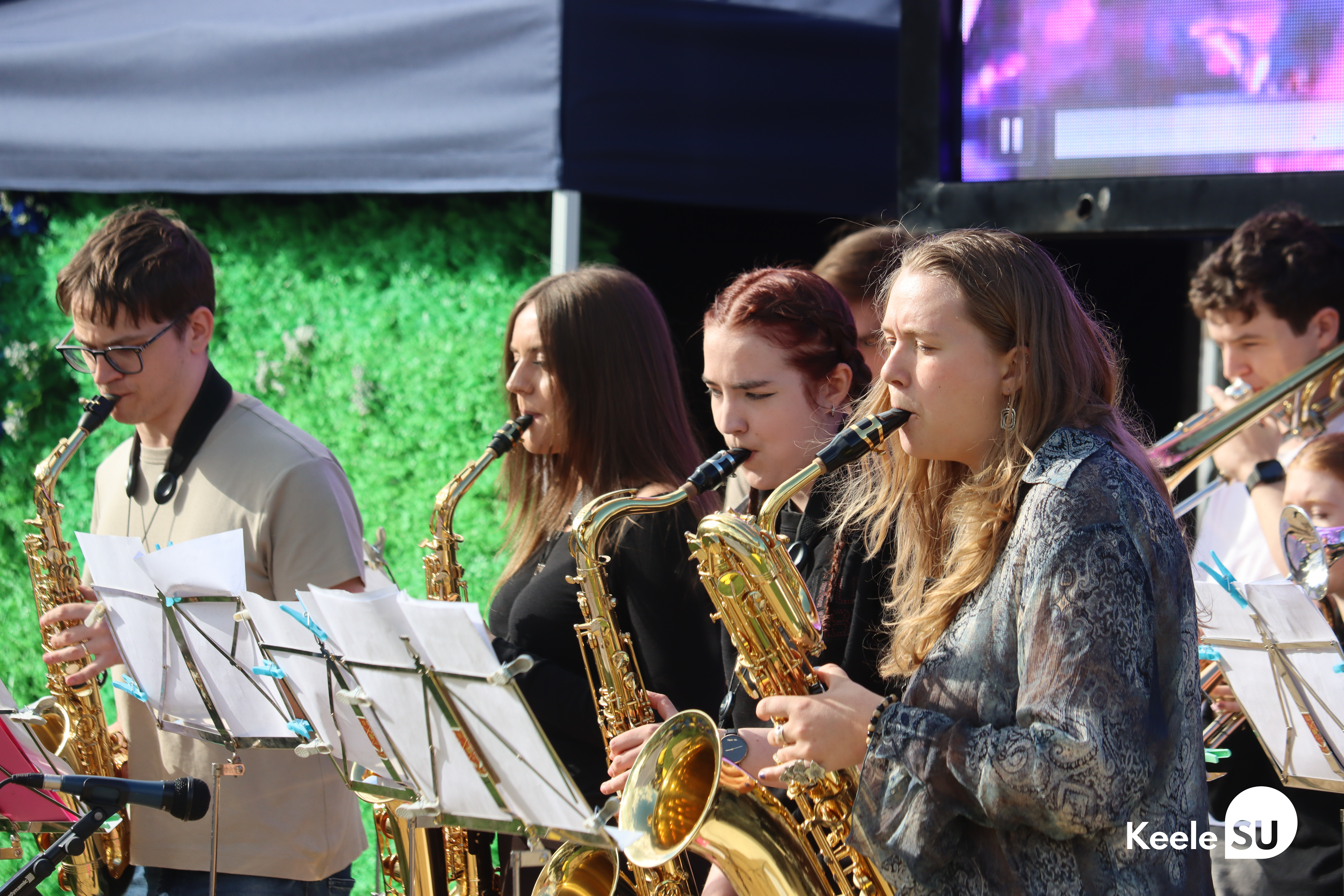 We have over 100 clubs and societies here at Keele for you to join. They are a great way to meet new people, try new things and learn skills.